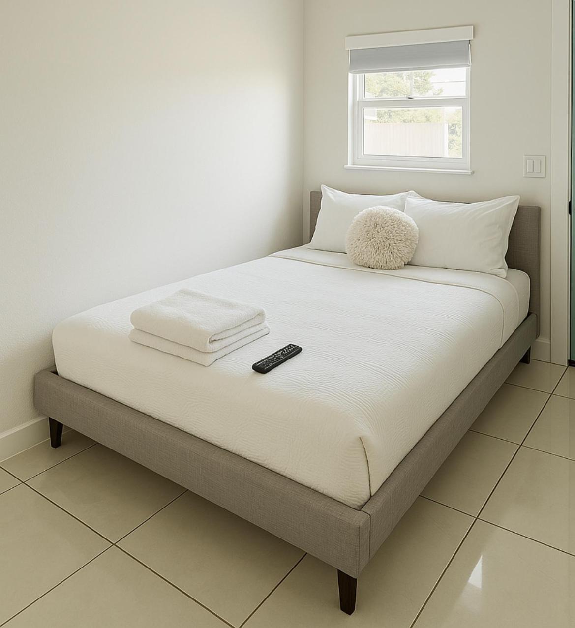 Modern Home - Termpurpedic Queen Bed, Laundry, Free Parkging, Ev Tesla Hollywood Extérieur photo